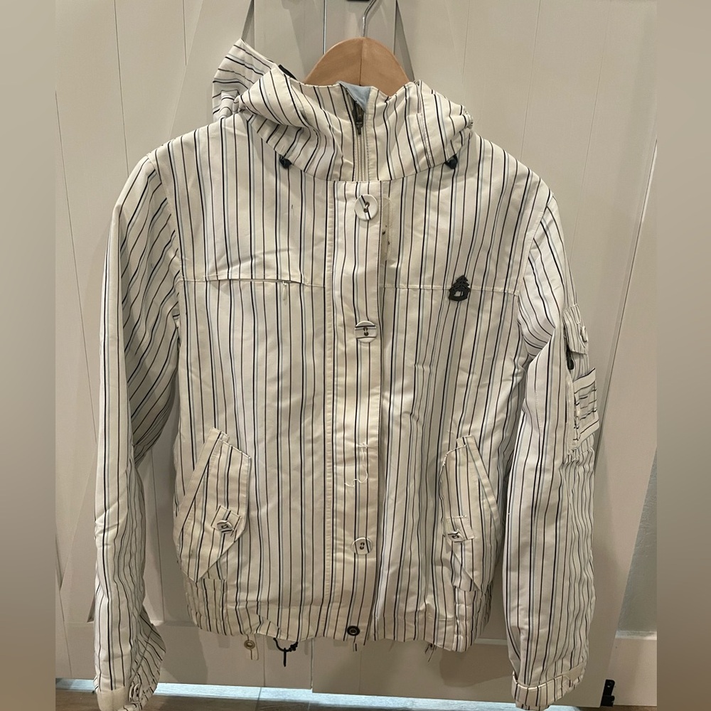 Empyre Snowboard White and Black Striped Jacket Waterproof